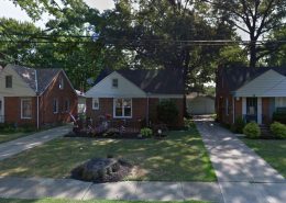 בתים בארצות הברית - בית למכירה בארצות הברית (קליבלנד אוהיו) - חזית הבית